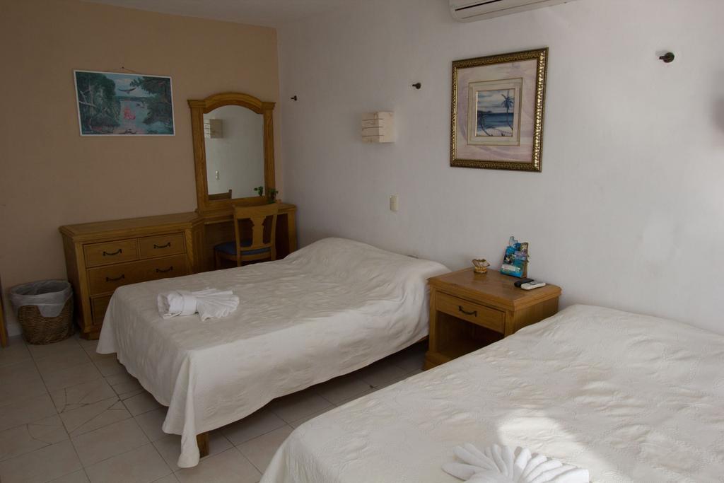 Hotel Punta Ponto Rio Lagartos Ruang foto